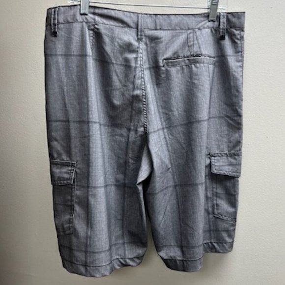 Tony Hawk Hybrid Board shorts 34 waist Grey with Black stripes - Picture 2 of 8